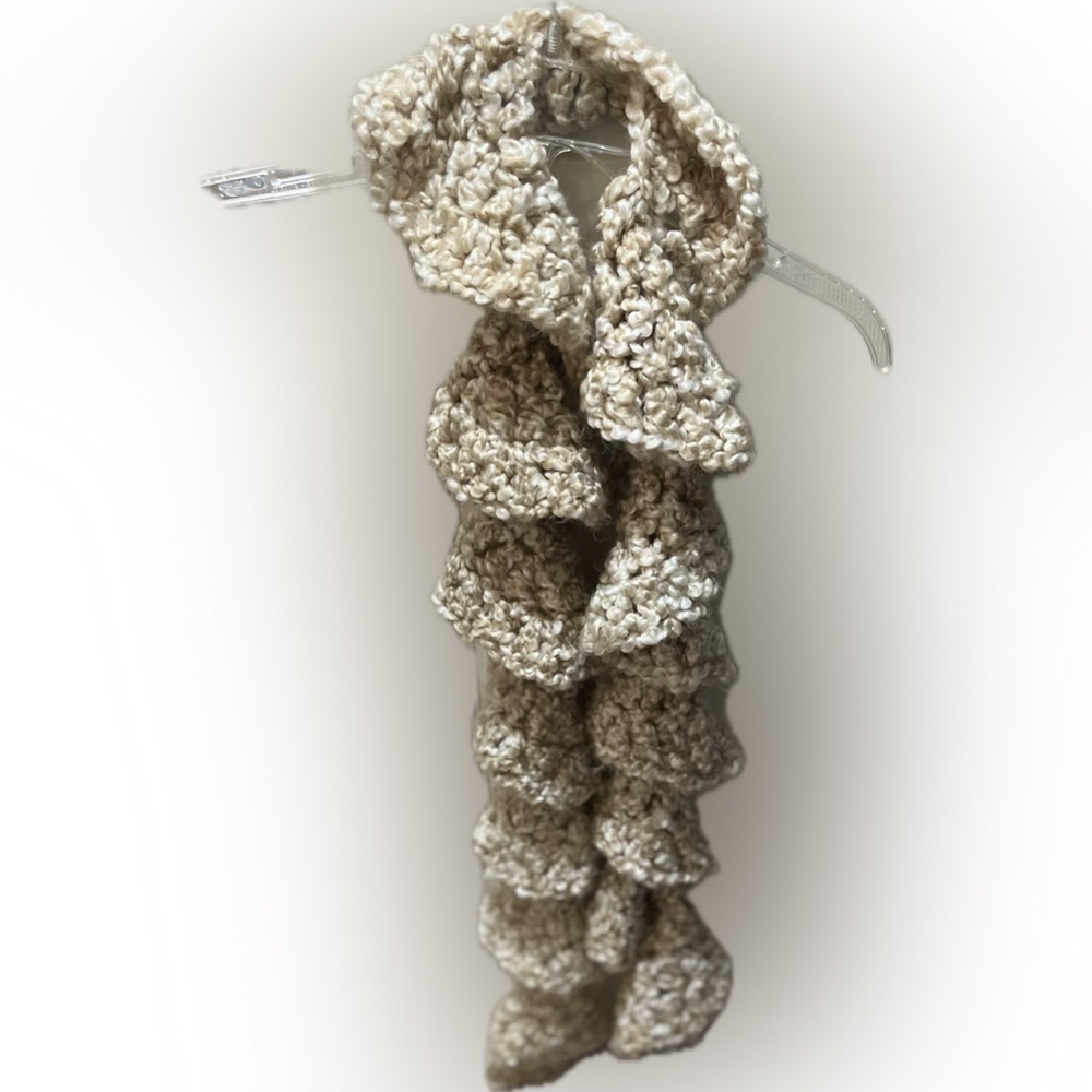 Handmade Elegant Cream Curly Knit Scarf - NWOT
